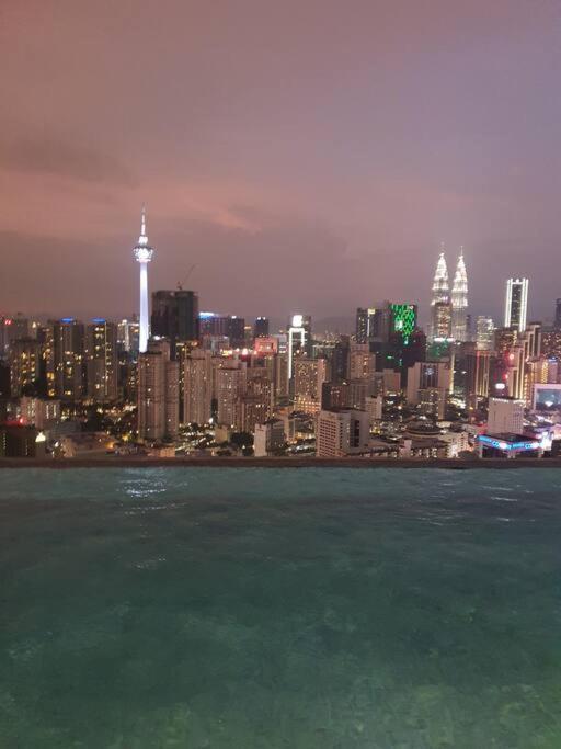 Infinity Pool/ Lucentia Bbcc, Near Lalaport, Pnb118, Klcc Lägenhet Kuala Lumpur Exteriör bild