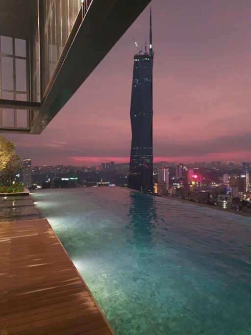Infinity Pool/ Lucentia Bbcc, Near Lalaport, Pnb118, Klcc Lägenhet Kuala Lumpur Exteriör bild